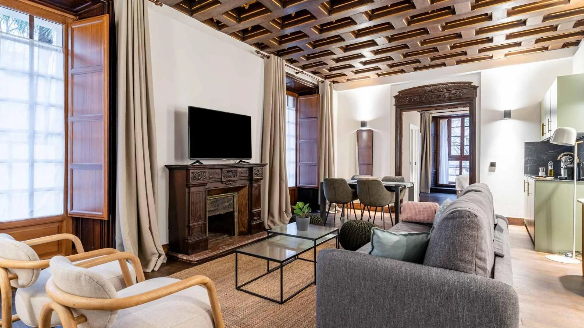 Limehome Vitoria Palacio De Los Alava-Velasco Espanha
