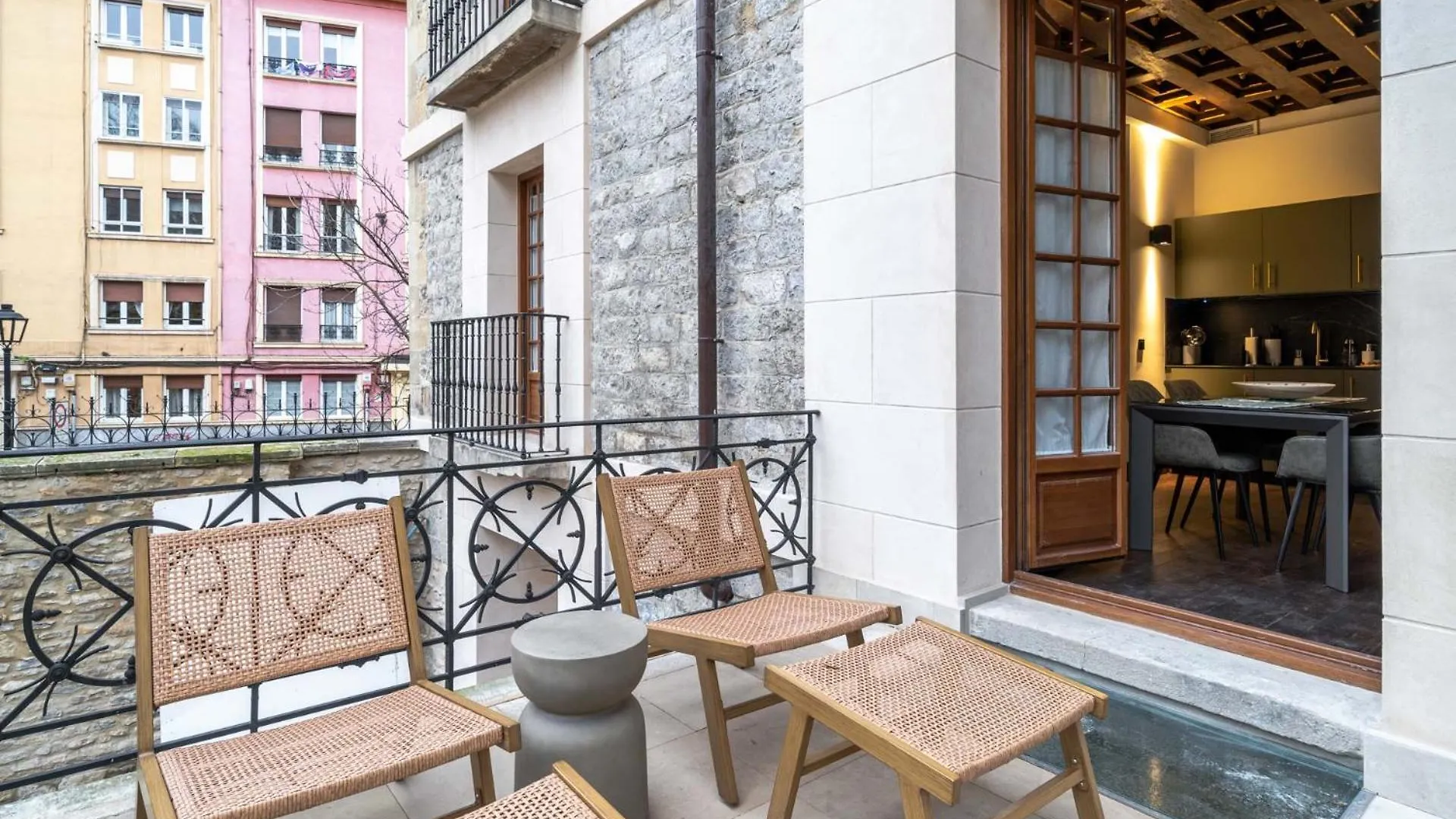 Apartamento Limehome Vitoria Palacio De Los Alava-Velasco Espanha
