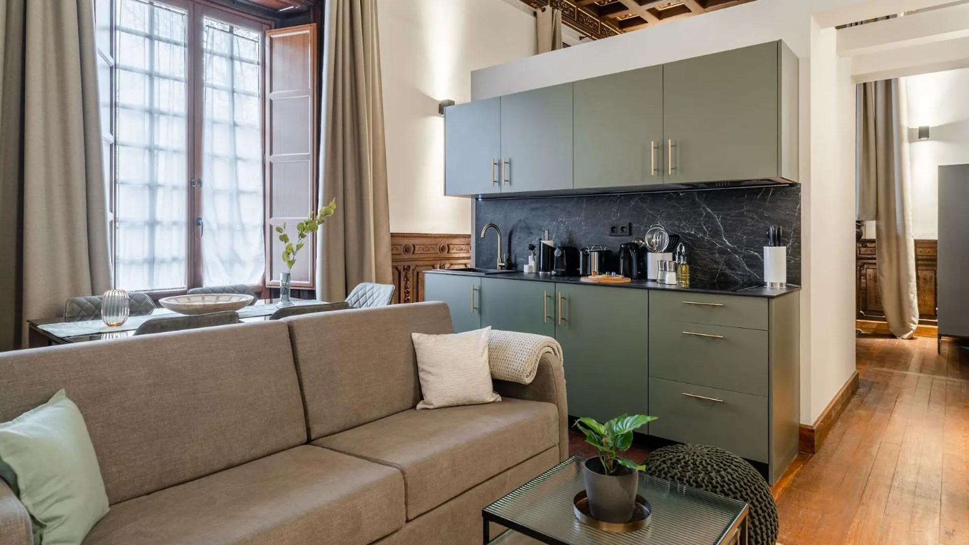 Limehome Vitoria Palacio De Los Alava-Velasco Vitoria-Gasteiz