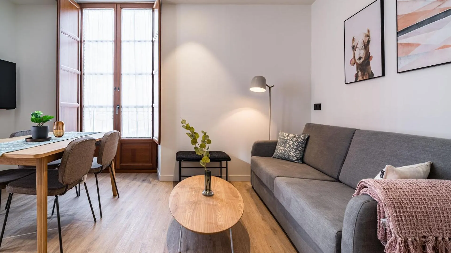Limehome Vitoria Palacio De Los Alava-Velasco