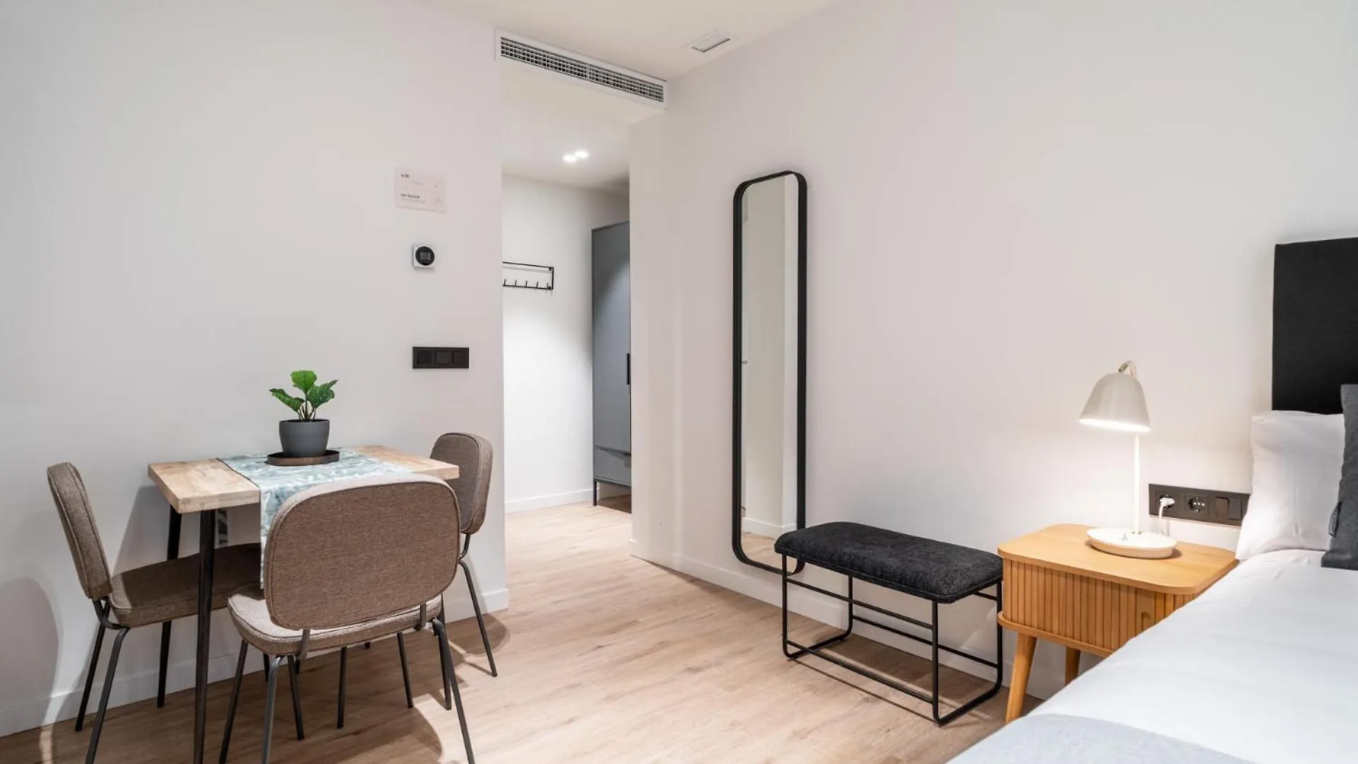 Limehome Vitoria Palacio De Los Alava-Velasco 0*, Vitoria-Gasteiz Espanha