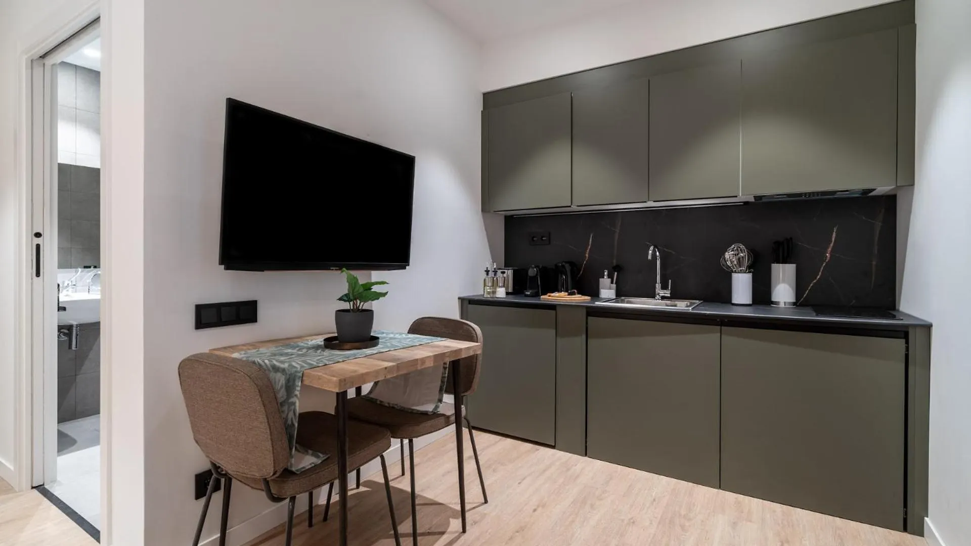 Limehome Vitoria Palacio De Los Alava-Velasco Espanha