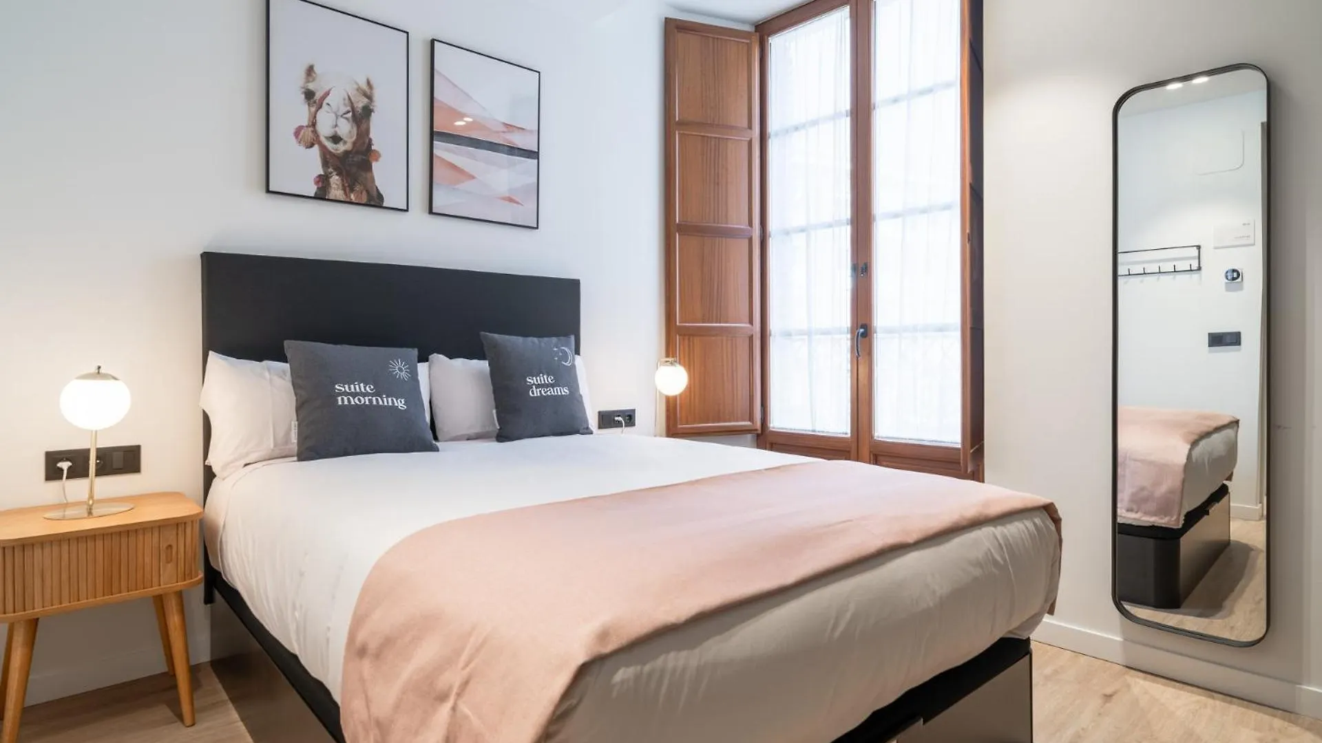 Limehome Vitoria Palacio De Los Alava-Velasco 0*, Vitoria-Gasteiz Spain